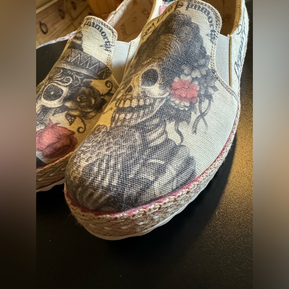 Goby Day Of The Dead Graphic Espadrilles - Picture 3 of 6